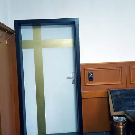 Gaestezimmer I Neo1 Апартаменты Staufenberg (Lower-Saxony)